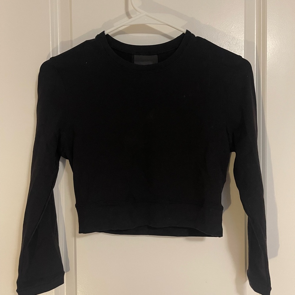 lululemon athletica Black Long Sleeve Crop Top
